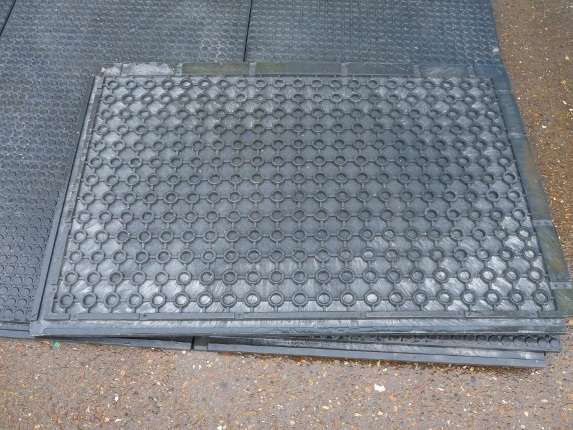 Pedestrian Walkway Mats