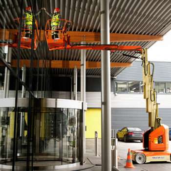 Vertical Mast Lift