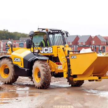 JCB 541-70 in use 2