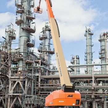 JLG 1850SJ in use 1